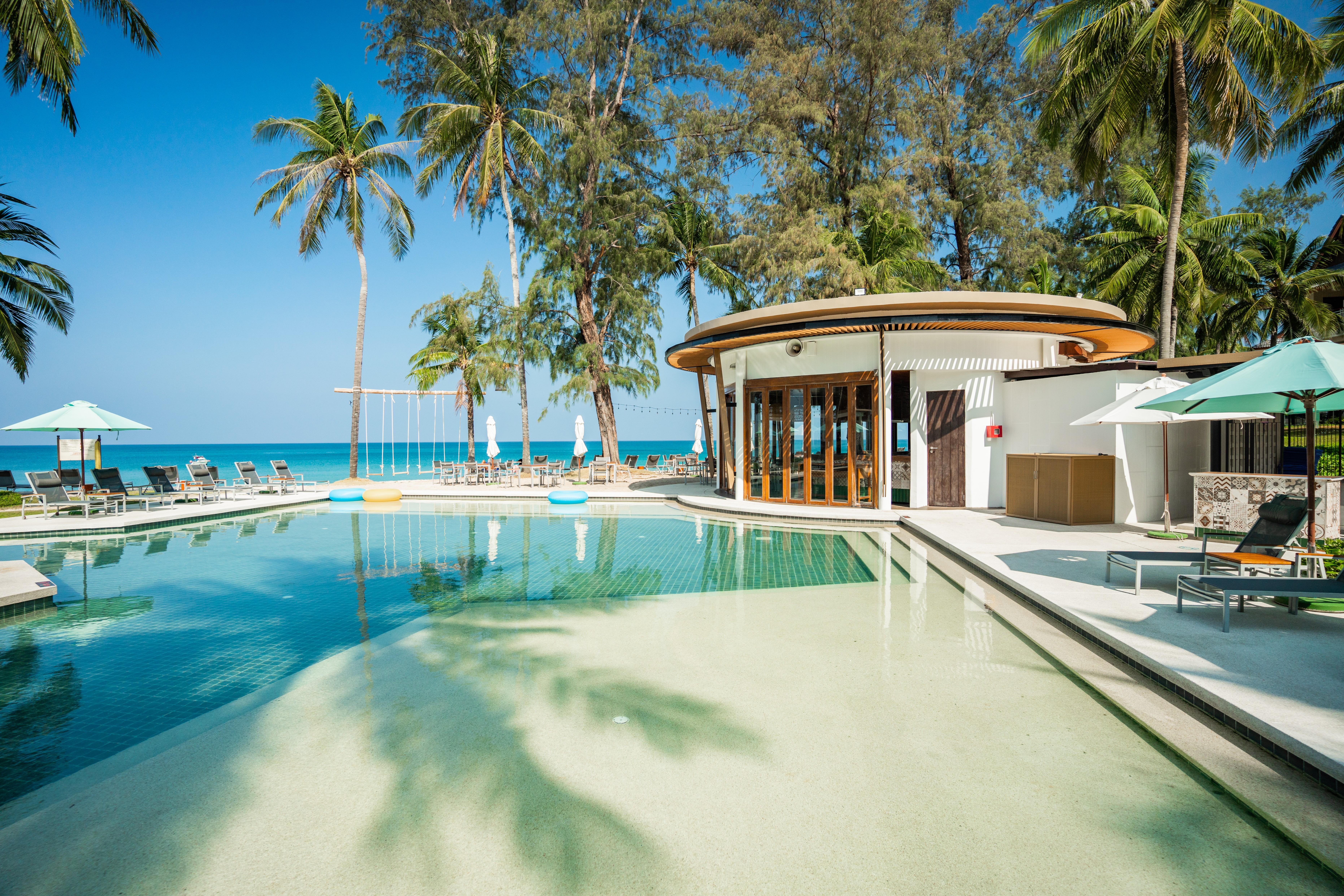 Saii Laguna Phuket Бангтао-Біч Екстер'єр фото The swimming pool at the resort